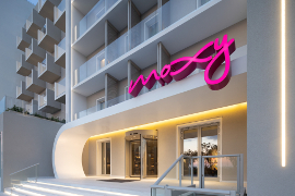 Moxy Patra Marina